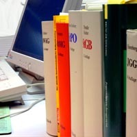 Foto von Gesetzbüchern (zum Artikel: Gesetze und Verordnungen)